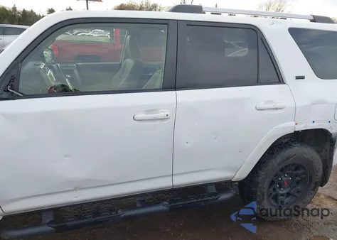 2020 Toyota 4Runner Sr5 Premium z USA, uszkodzony, nr VIN JTEZU5JR7L5226075